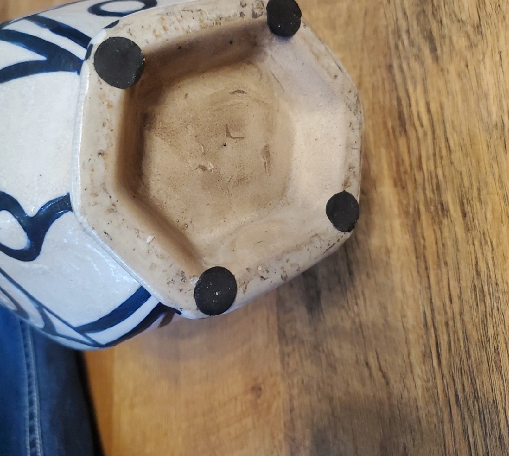 Handcrafted 14" White and Black Crackle Decorative Vase Animal Native American - Picture 7 of 10